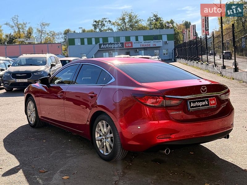 Седан Mazda 6 2016 в Киеве