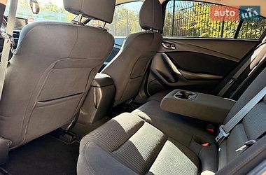 Седан Mazda 6 2016 в Киеве