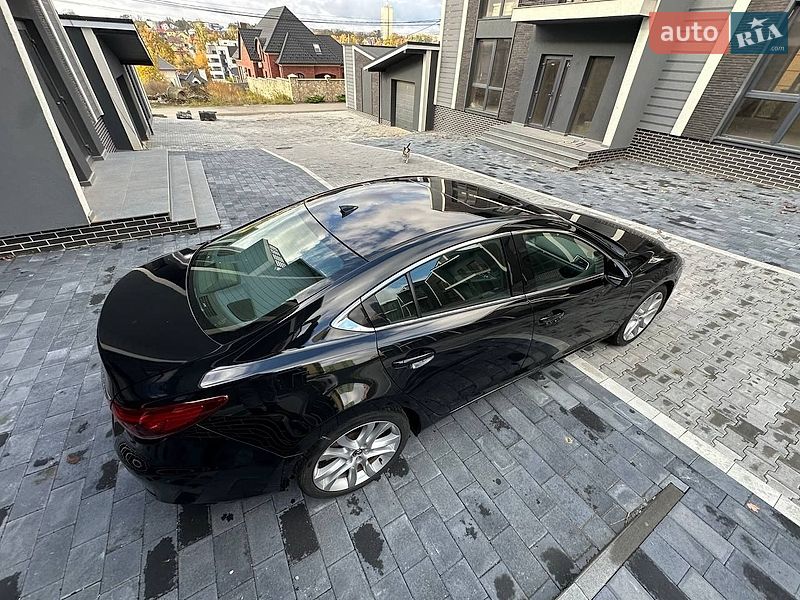 Седан Mazda 6 2016 в Чернівцях