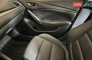 Седан Mazda 6 2016 в Чернівцях