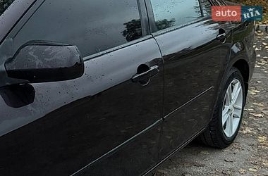 Седан Mazda 6 2007 в Волочиске