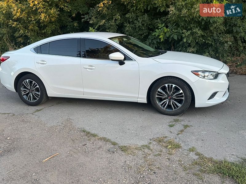 Седан Mazda 6 2014 в Умані