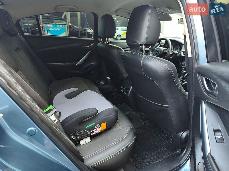Седан Mazda 6 2016 в Ровно