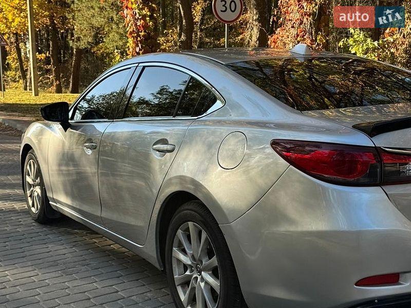 Седан Mazda 6 2015 в Львові