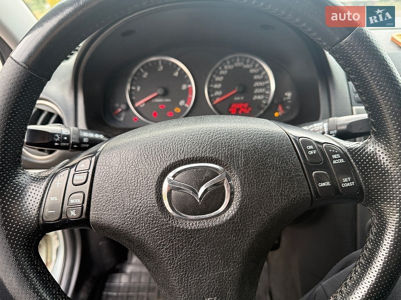 Седан Mazda 6 2003 в Днепре