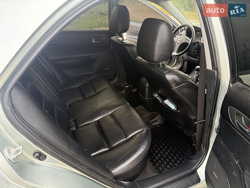 Седан Mazda 6 2003 в Днепре