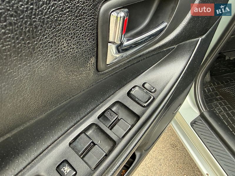 Седан Mazda 6 2003 в Дніпрі