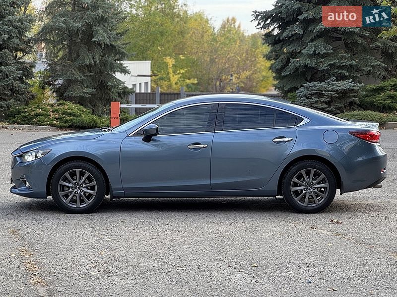 Седан Mazda 6 2016 в Днепре