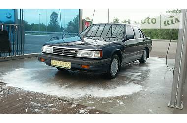 Седан Mazda 929 1989 в Киеве