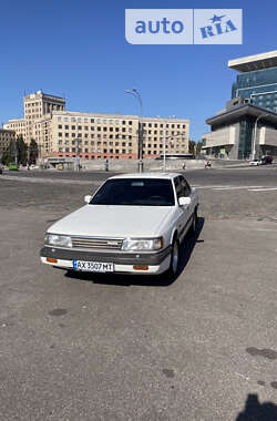 Седан Mazda 929 1988 в 