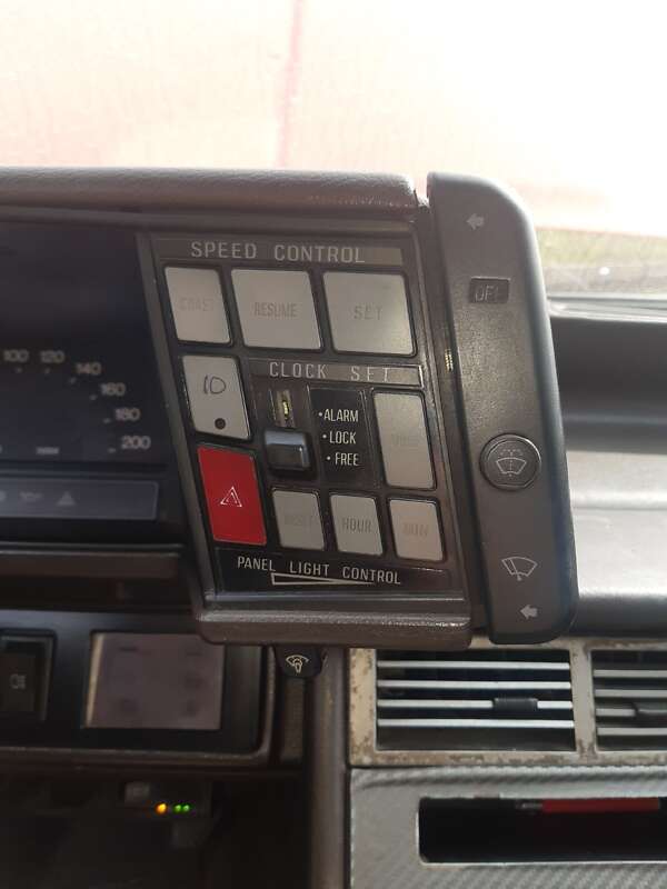 Купе Mazda 929 1983 в Хмельницком