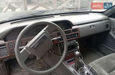 Седан Mazda 929 1989 в 