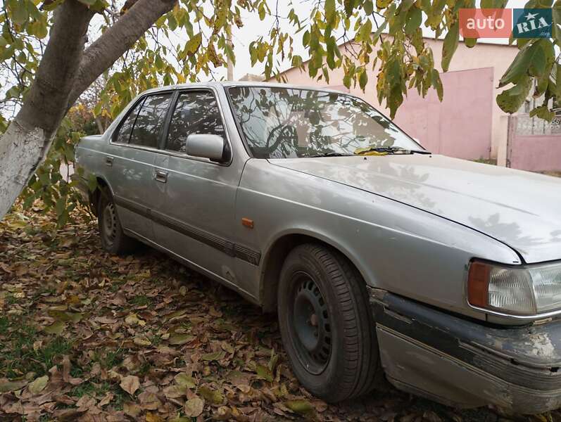 Седан Mazda 929 1987 в Белгороде-Днестровском