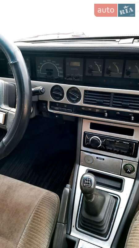 Седан Mazda 929 1988 в Верховец