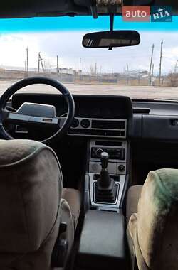 Седан Mazda 929 1988 в 