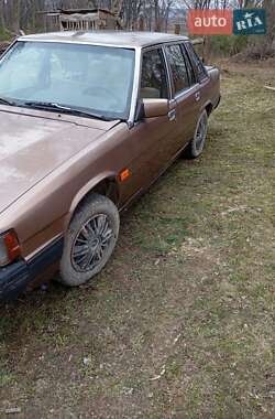 Седан Mazda 929 1987 в Старой Жадовой