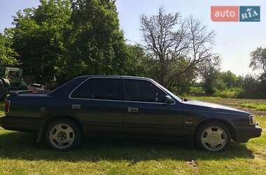 Седан Mazda 929 1988 в 