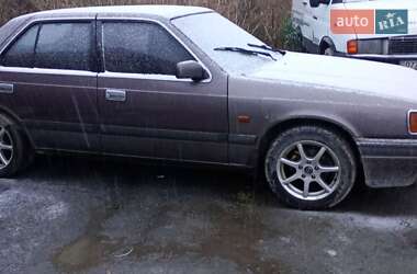 Седан Mazda 929 1991 в Ровно