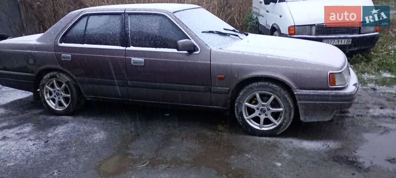 Седан Mazda 929 1991 в Рівному