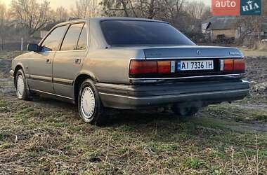 Седан Mazda 929 1988 в Киеве