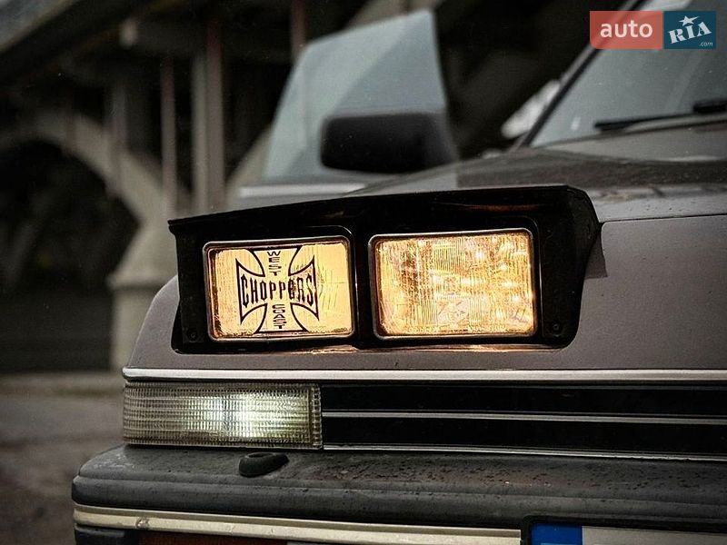 Купе Mazda 929 1985 в Вінниці