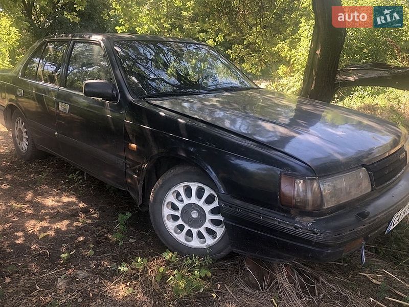 Седан Mazda 929 1987 в Ізюмі