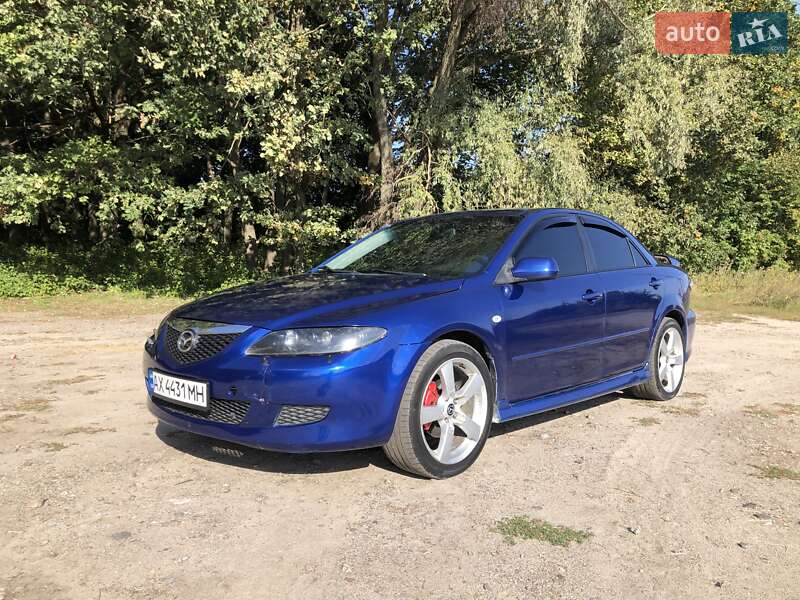 Седан Mazda Atenza 2002 в Валках