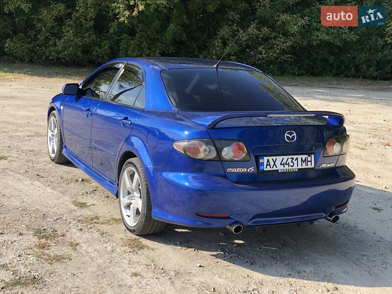 Седан Mazda Atenza 2002 в Валках