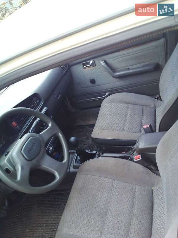 Седан Mazda Capella 1984 в Одесі