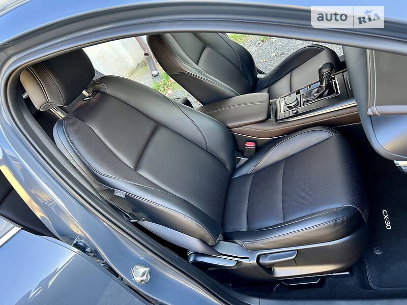 Внедорожник / Кроссовер Mazda CX-30 2020 в Киеве
