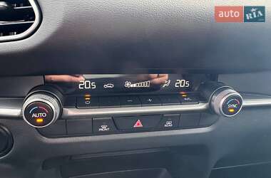 Внедорожник / Кроссовер Mazda CX-30 2023 в 
