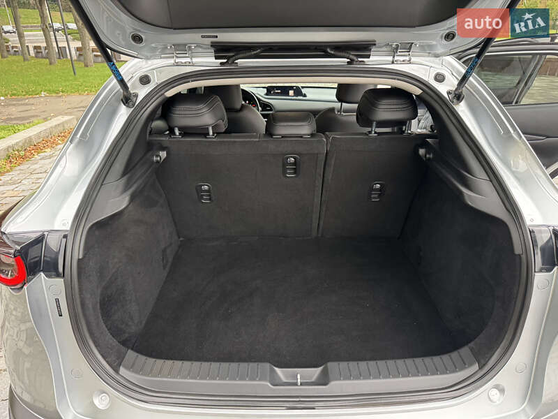 Внедорожник / Кроссовер Mazda CX-30 2020 в Киеве