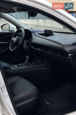 Позашляховик / Кросовер Mazda CX-30 2022 в  фото 14 Позашляховик / Кросовер Mazda CX-30 2022 в