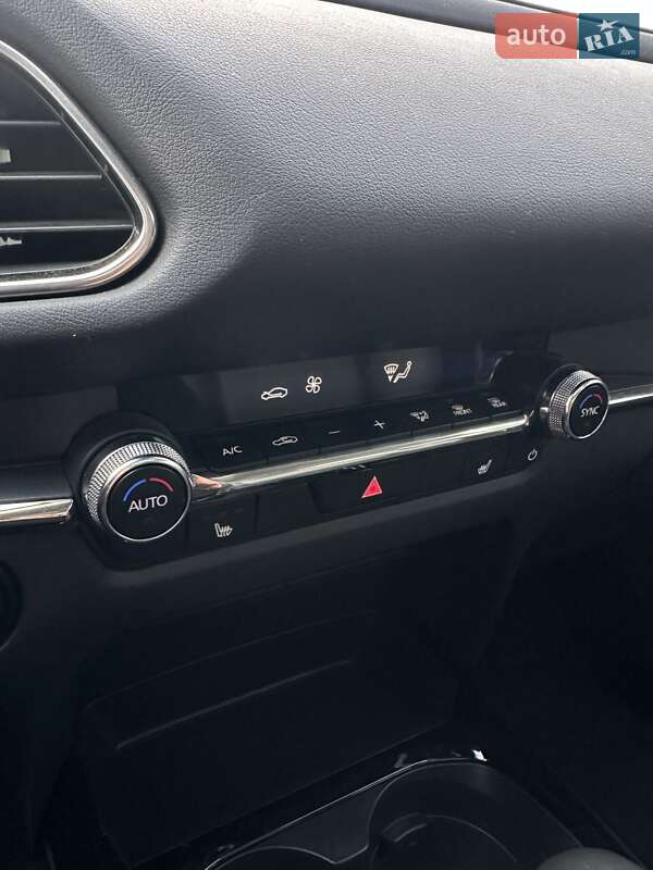 Позашляховик / Кросовер Mazda CX-30 2024 в Білогородці