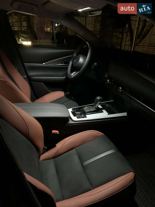 Внедорожник / Кроссовер Mazda CX-30 2024 в Киеве фото 3 Внедорожник / Кроссовер Mazda CX-30 2024 в Киеве