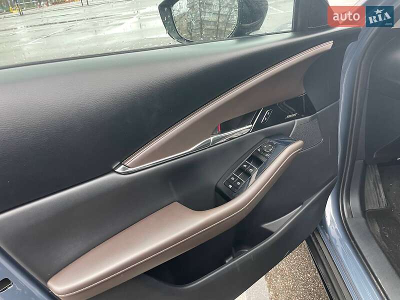 Внедорожник / Кроссовер Mazda CX-30 2021 в Киеве