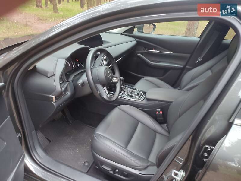 Внедорожник / Кроссовер Mazda CX-30 2023 в Каменском