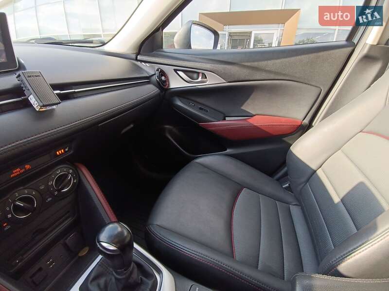 Внедорожник / Кроссовер Mazda CX-3 2016 в Полтаве