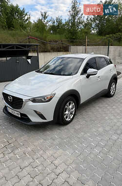 Позашляховик / Кросовер Mazda CX-3 2016 в 