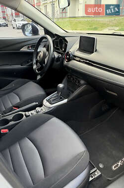 Позашляховик / Кросовер Mazda CX-3 2016 в 