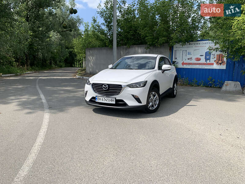 Внедорожник / Кроссовер Mazda CX-3 2016 в 