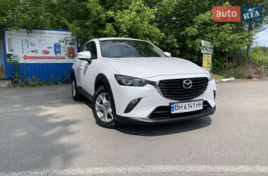 Внедорожник / Кроссовер Mazda CX-3 2016 в 