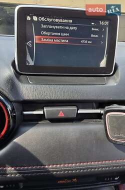Внедорожник / Кроссовер Mazda CX-3 2015 в 