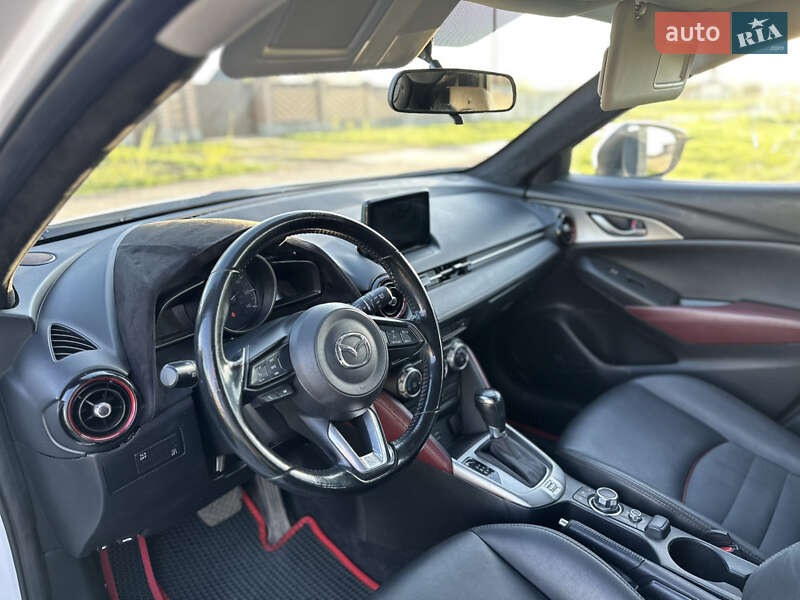 Внедорожник / Кроссовер Mazda CX-3 2017 в Сумах