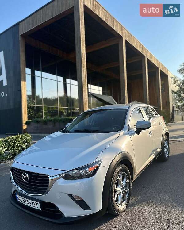 Внедорожник / Кроссовер Mazda CX-3 2016 в 