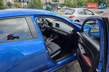 Внедорожник / Кроссовер Mazda CX-3 2015 в 
