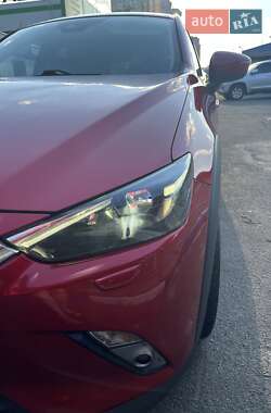 Позашляховик / Кросовер Mazda CX-3 2017 в 