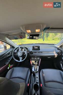 Позашляховик / Кросовер Mazda CX-3 2017 в 
