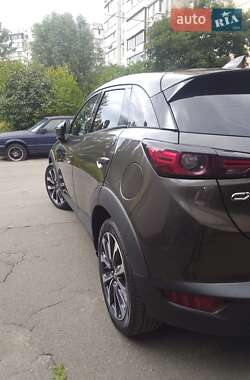 Внедорожник / Кроссовер Mazda CX-3 2018 в 