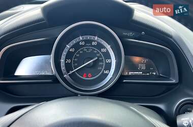 Внедорожник / Кроссовер Mazda CX-3 2015 в 